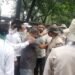नाराज वकीलों ने कोर्ट परिसर में किया हंगामा, देखिये क्या है वजह