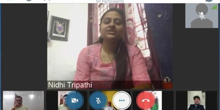 अखिल भारतीय विद्यार्थी परिषद झारखंड प्रदेश का एक दिवसीय छात्र नेता सम्मेलन संपन्न, राष्ट्रीय महामंत्री निधि त्रिपाठी ने कहा-अभाविप आउटडेटेड नहीं, बल्कि अपडेटेड छात्र संगठन है अखिल भारतीय विद्यार्थी परिषद झारखंड प्रदेश का एक दिवसीय छात्र नेता सम्मेलन संपन्न, राष्ट्रीय महामंत्री निधि त्रिपाठी ने कहा-अभाविप आउटडेटेड नहीं, बल्कि अपडेटेड छात्र संगठन है