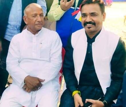 jamshedpur-mla-saryu-roy-टिनप्लेट बस्ती को बचाने डीआरएम के पास पहुंचे ‘सरयू की सेना’, जमशेदपुर पूर्वी के प्रतिनिधियों की सरयू राय ने की नियुक्ति की, सुबोध इंडस्ट्रियल, संजीव हेल्थ, हरेराम सिंह पब्लिक सुविधा देखेंगे, जानें क्या रही गतिविधियां jamshedpur-mla-saryu-roy-टिनप्लेट बस्ती को बचाने डीआरएम के पास पहुंचे ‘सरयू की सेना’, जमशेदपुर पूर्वी के प्रतिनिधियों की सरयू राय ने की नियुक्ति की, सुबोध इंडस्ट्रियल, संजीव हेल्थ, हरेराम सिंह पब्लिक सुविधा देखेंगे, जानें क्या रही गतिविधियां
