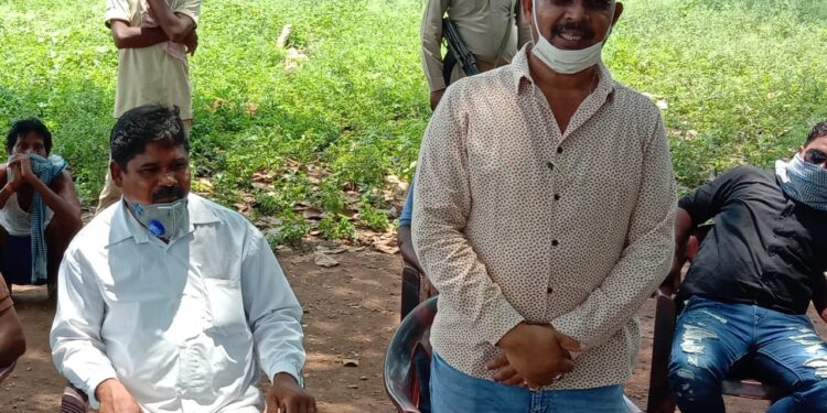 विधायक दीपक बिरुवा की तत्परता से महज चार दिन में बदल गया ट्रांसफार्मर, विधायक ने की घोषणा-टोन्टो की डाउडांगुवा में बनेगी सड़क