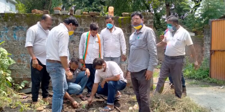 गोविंदपुर मंडल में भाजपा ने विभिन्न बूथों पर चलाया वृक्षारोपण सह पर्यावरण जागरूकता अभियान