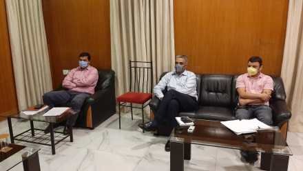 jamshedpur-mla-saryu-roy-जमशेदपुर पूर्वी के विधायक सरयू राय का तूफान के बीच ”तूफानी दौरा”, जमशेदपुर पूर्वी के साथ-साथ जमशेदपुर पश्चिम के सारे एरिया का किया दौरा, तत्काल शुरू करायी बाढ़ प्रभावितों की सेवा jamshedpur-mla-saryu-roy-जमशेदपुर पूर्वी के विधायक सरयू राय का तूफान के बीच ”तूफानी दौरा”, जमशेदपुर पूर्वी के साथ-साथ जमशेदपुर पश्चिम के सारे एरिया का किया दौरा, तत्काल शुरू करायी बाढ़ प्रभावितों की सेवा