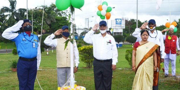 Independence day : आधुनिक पावर में प्रशासनिक दिशा-निर्देशों के तहत मनाया गया 74वां स्वतंत्रता दिवस Independence day : आधुनिक पावर में प्रशासनिक दिशा-निर्देशों के तहत मनाया गया 74वां स्वतंत्रता दिवस