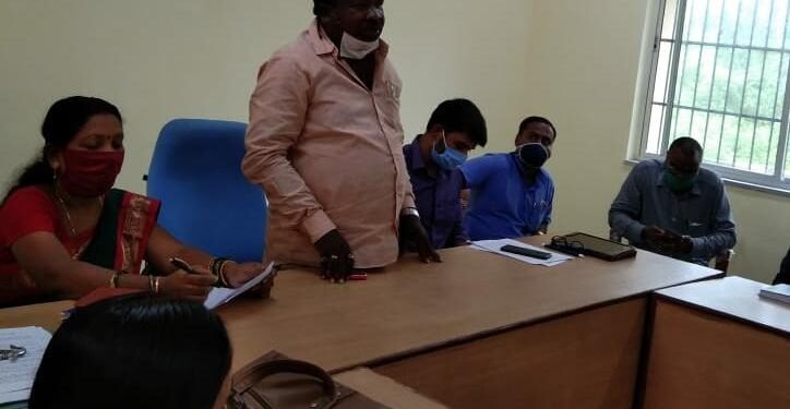 jamshedpur- rural- घाटशिला विधायक रामदास सोरेन ने पंसस व प्रखंड कर्मियों के साथ की बैठक, सरकार की योजनाओं की दी जानकारी jamshedpur- rural- घाटशिला विधायक रामदास सोरेन ने पंसस व प्रखंड कर्मियों के साथ की बैठक, सरकार की योजनाओं की दी जानकारी