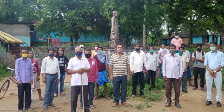 Chaibasa : आदिवासी “हो” समाज युवा महासभा एवं मानकी मुण्डा संघ ने चलाया सरना धर्म कोड आवंटन पर जागरूकता अभियान Chaibasa : आदिवासी “हो” समाज युवा महासभा एवं मानकी मुण्डा संघ ने चलाया सरना धर्म कोड आवंटन पर जागरूकता अभियान