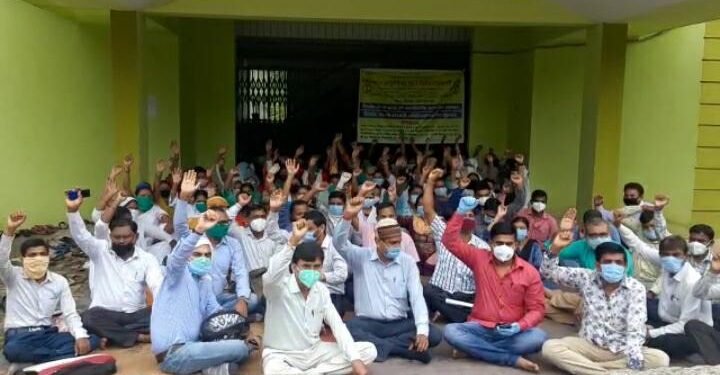 jharkhand-health-workers-झारखंड अनुबंधित स्वास्थ्यकर्मी की हड़ताल का व्यापक असर, कोरोना टेस्ट से लेकर कई काम प्रभावित-video