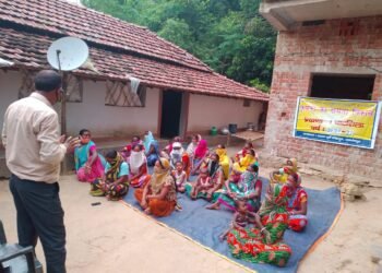 jamshedpur-rural-घाटशिला में महिला कृषक समूह को दलहन व तेलहन खेती की दी गयी जानकारी, आत्मनिर्भर बनने के लिए किया गया प्रेरित