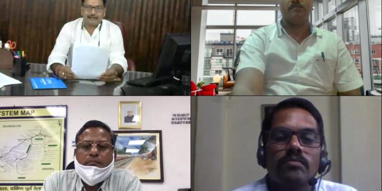 SE-railway-ckp-division- मेंस कांग्रेस व रेल प्रशासन की वार्ता में शामिल 73 में से 16 मुद्दों पर बनी सहमति SE-railway-ckp-division- मेंस कांग्रेस व रेल प्रशासन की वार्ता में शामिल 73 में से 16 मुद्दों पर बनी सहमति