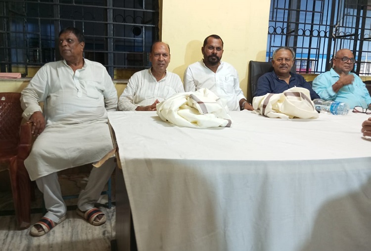 Jamshedpur up samaj meeting यूपी समाज की बैठक में यूपी संघ के नव