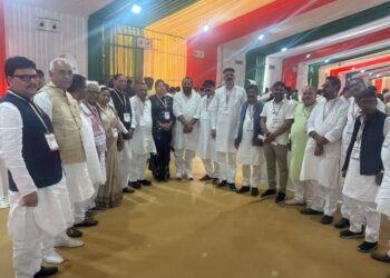 congress national meeting : कांग्रेस के राष्ट्रीय अधिवेशन में झारखंड के कांग्रेसियों ने लिया हिस्सा, जमशेदपुर के कांग्रेसियों ने भी दिखाया दम congress national meeting : कांग्रेस के राष्ट्रीय अधिवेशन में झारखंड के कांग्रेसियों ने लिया हिस्सा, जमशेदपुर के कांग्रेसियों ने भी दिखाया दम