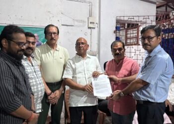 jamshedpur ucil big scam : यूसिल में चल रही आरसी और समाप्त फिटनेस वाली गाड़ी, सुरक्षा पर खतरा, जमशेदपुर पश्चिम के विधायक से मिला प्रतिनिधिमंडल jamshedpur ucil big scam : यूसिल में चल रही आरसी और समाप्त फिटनेस वाली गाड़ी, सुरक्षा पर खतरा, जमशेदपुर पश्चिम के विधायक से मिला प्रतिनिधिमंडल