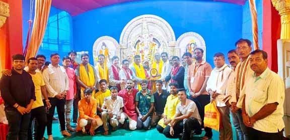 jamshedpur prateek sangharsh foundation-कदमा श्रीश्री बाल गणपति विलास कमेटी को प्रतीक संघर्ष फाउंडेशन ने किया मानव सेवा सम्मान से सम्मानित jamshedpur prateek sangharsh foundation-कदमा श्रीश्री बाल गणपति विलास कमेटी को प्रतीक संघर्ष फाउंडेशन ने किया मानव सेवा सम्मान से सम्मानित