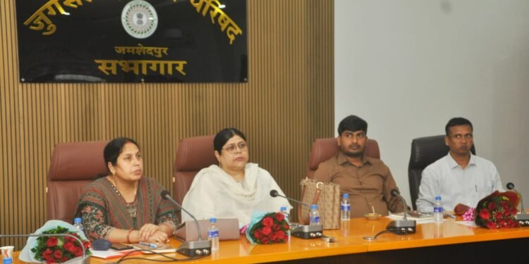 jamshedpur jugsalai nagar parishad : जुगसलाई नगर परिषद की तीसरी बोर्ड की बैठक में कई प्रस्ताव पारित, कई प्रस्ताव पर फैसला लंबित, थोक कारोबार, अतिक्रमण, पानी, सफाई और यातायात समेत 9 महत्वपूर्ण प्रस्ताव बोर्ड बैठक में पेश