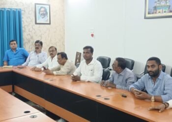 jamshedpur congress : पूर्वी सिंहभूम जिला कांग्रेस कमेटी की तैयारी बैठक संपन्न, 26 सितंबर को राजभवन घेराव में जमशेदपुर से हजारों कार्यकर्ताओं के रांची कूच का निर्णय jamshedpur congress : पूर्वी सिंहभूम जिला कांग्रेस कमेटी की तैयारी बैठक संपन्न, 26 सितंबर को राजभवन घेराव में जमशेदपुर से हजारों कार्यकर्ताओं के रांची कूच का निर्णय