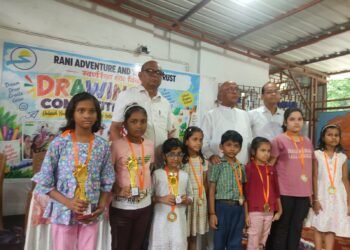 jamshedpur drawing competition-बारीडीह में चित्रांकन प्रतियोगिता आयोजित,बच्चों ने बढ़- चढकर लिया हिस्सा, विधायक सरयू राय व अशोक गोयल ने बढ़ाया बच्चों का उत्साह jamshedpur drawing competition-बारीडीह में चित्रांकन प्रतियोगिता आयोजित,बच्चों ने बढ़- चढकर लिया हिस्सा, विधायक सरयू राय व अशोक गोयल ने बढ़ाया बच्चों का उत्साह