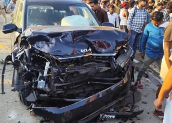 jamshedpur rural accident-गालूडीह जगन्नाथपुर चौक के पास दो कारों में भिड़ंत, नौ लोग घायल, लड़की देखने गालूडीह आया था ओडिशा का परिवार, लौटने के दौरान हुआ हादसा jamshedpur rural accident-गालूडीह जगन्नाथपुर चौक के पास दो कारों में भिड़ंत, नौ लोग घायल, लड़की देखने गालूडीह आया था ओडिशा का परिवार, लौटने के दौरान हुआ हादसा