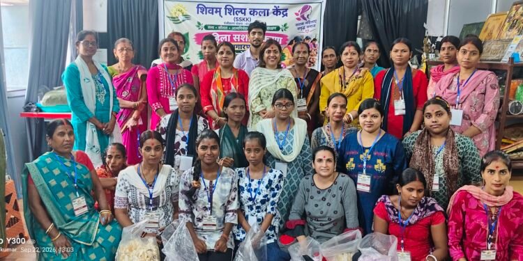 jamshedpur ngo shivam shilp kala kendra : जमशेदपुर की सामाजिक संस्था शिवम शिल्प कला केंद्र की पहल, 100 से अधिक महिलाओं को प्रशिक्षण देकर रोजगार से जोड़ा jamshedpur ngo shivam shilp kala kendra : जमशेदपुर की सामाजिक संस्था शिवम शिल्प कला केंद्र की पहल, 100 से अधिक महिलाओं को प्रशिक्षण देकर रोजगार से जोड़ा