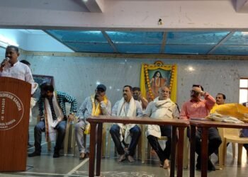 jamshedpur bjp sonari : सोनारी भाजपा ने सेवा संकल्प अभियान के अंतर्गत सेवा चित्र कार्यक्रम किया आयोजित, स्कूली बच्चों को किया उत्साहित