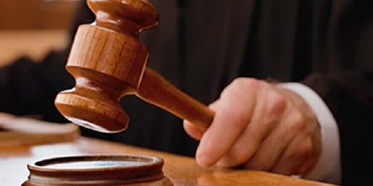New delhi army personal faces court marshal : सेना के लेफ्टिनेंट कर्नल पर कोर्ट मार्शल की कार्रवाई, पाक खुफिया एजेंटों से संपर्क का है आरोप New delhi army personal faces court marshal : सेना के लेफ्टिनेंट कर्नल पर कोर्ट मार्शल की कार्रवाई, पाक खुफिया एजेंटों से संपर्क का है आरोप