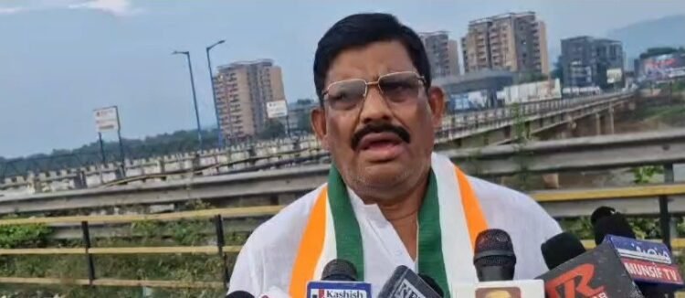 Jamshedpur congress : जमशेदपुर शहर में बढ़ती सड़क दुर्घटनाओं पर कांग्रेस नेता अवधेश सिंह ने जताई चिंता, ट्रैफिक व्यवस्था दुरुस्त करने की मांग Jamshedpur congress : जमशेदपुर शहर में बढ़ती सड़क दुर्घटनाओं पर कांग्रेस नेता अवधेश सिंह ने जताई चिंता, ट्रैफिक व्यवस्था दुरुस्त करने की मांग