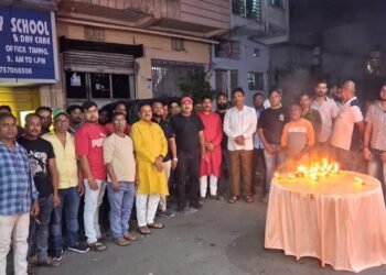 Jamshedpur bjp bistupur : बिष्टुपुर महावीर मंदिर में मनाया गया प्रधानमंत्री का जन्मदिन, मंदिर परिसर को किया गया जगमग Jamshedpur bjp bistupur : बिष्टुपुर महावीर मंदिर में मनाया गया प्रधानमंत्री का जन्मदिन, मंदिर परिसर को किया गया जगमग