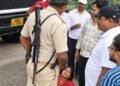 Jamshedpur public protest – टेल्को में सड़क हादसे के बाद लोगों ने दिया धरना, बेतरतीब पार्किंग पर जताया आक्रोश