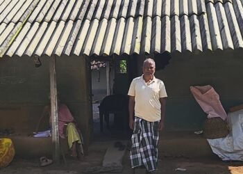 Jharkhand naxalite story – पूर्व नक्सली कान्हू मुंडा लिख रहे हैं अपनी जीवन पर लेख, कहा – संगठन के लिए किए गए सोशल कार्यों को सरकार ने एक मॉडल के रूप में लेकर क्षेत्र में किया कार्य