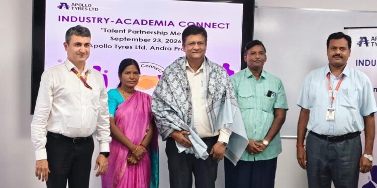 Srinath university academia meet : अपोलो टायर्स के इंडस्ट्री-एकेडेमिया मीट में शामिल हुआ श्रीनाथ यूनिवर्सिटी, मैन्युफैक्चरिंग प्लांट का भी किया दौरा