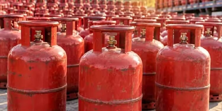 New rules for lpg booking : 1 अक्टूबर से पूर्व पूरा कर लें ऑथेंटिकेशन,समझें फोन पर ऑथेंटिकेशन का तरीका, 1 अक्टूबर के बाद नहीं मिलेगा सब्सिडी वाला सिलेंडर New rules for lpg booking : 1 अक्टूबर से पूर्व पूरा कर लें ऑथेंटिकेशन,समझें फोन पर ऑथेंटिकेशन का तरीका, 1 अक्टूबर के बाद नहीं मिलेगा सब्सिडी वाला सिलेंडर
