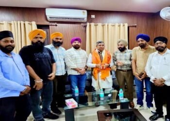 Jamshedpur bjp state president welcomed : जमशेदपुर के सिख भाजपा नेताओं ने भाजपा प्रदेश अध्यक्ष का किया जोरदार स्वागत, प्रदेश अध्यक्ष ने संगठन की मजबूती के लिए संवाद व सहभागिता पर दिया जोर