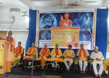Jamshedpur gayatri mahayagna preparation : 108 कुंडीय उप जोन राष्ट्र शौर्य समृद्धि गायत्री महायज्ञ की तैयारियां आरंभ, परसुडीह गायत्री मंदिर में हुई बैठक में आयोजन की रूपरेखा पर हुआ विचार Jamshedpur gayatri mahayagna preparation : 108 कुंडीय उप जोन राष्ट्र शौर्य समृद्धि गायत्री महायज्ञ की तैयारियां आरंभ, परसुडीह गायत्री मंदिर में हुई बैठक में आयोजन की रूपरेखा पर हुआ विचार
