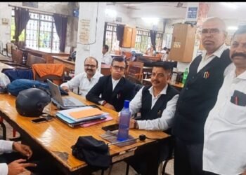 Jamshedpur court : जमशेदपुर के पुराना कोर्ट में एक कमेटी की देखरेख में बैठेंगे अधिवक्ता, टाइपिस्ट व अन्य, हुआ फैसला Jamshedpur court : जमशेदपुर के पुराना कोर्ट में एक कमेटी की देखरेख में बैठेंगे अधिवक्ता, टाइपिस्ट व अन्य, हुआ फैसला
