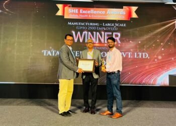 tata steel colours awarded : टाटा स्टील कलर्स को 20वें सीआइआइ ईस्टर्न रीजन एसएचइ एक्सीलेंस अवॉर्ड्स में सम्मान, बढ़ा मान tata steel colours awarded : टाटा स्टील कलर्स को 20वें सीआइआइ ईस्टर्न रीजन एसएचइ एक्सीलेंस अवॉर्ड्स में सम्मान, बढ़ा मान