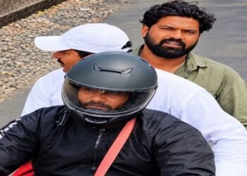 Jamshedpur two arrested in bindal mall firing : मरीन ड्राइव बिंदल मॉल फायरिंग में शामिल दो शूटर गिरफ्तार, तीसरे की गिरफ्तारी के लिए छापामारी कर रही पुलिस Jamshedpur two arrested in bindal mall firing : मरीन ड्राइव बिंदल मॉल फायरिंग में शामिल दो शूटर गिरफ्तार, तीसरे की गिरफ्तारी के लिए छापामारी कर रही पुलिस