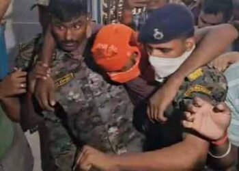 bihar jamui incident- जमुई में छात्रा से बदसलूकी करने वाले का एनकाउंटर, पुलिस ने पैर में मारी गोली bihar jamui incident- जमुई में छात्रा से बदसलूकी करने वाले का एनकाउंटर, पुलिस ने पैर में मारी गोली