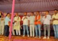 saraikela kukru ganesh puja mahotsavईचागढ़ के सांस्कृतिक कार्यक्रम में शामिल हुए डॉ. जटाशंकर पांडेय व प्रशांत,कुकड़ू में गणेश पूजा महोत्सव की धूम, मिलन पोद्दार नाइट में उमड़ी भीड़