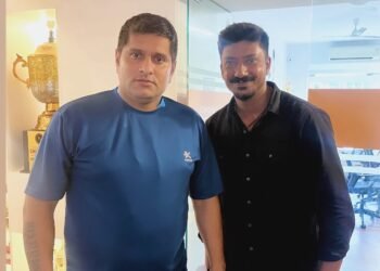 jamshedpur ksms- जेएससीए के सचिव सौरभ तिवारी से मिले केएसएमएस के शिक्षक सह क्रिकेटर निहाल सिंह jamshedpur ksms- जेएससीए के सचिव सौरभ तिवारी से मिले केएसएमएस के शिक्षक सह क्रिकेटर निहाल सिंह