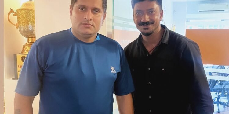 jamshedpur ksms- जेएससीए के सचिव सौरभ तिवारी से मिले केएसएमएस के शिक्षक सह क्रिकेटर निहाल सिंह jamshedpur ksms- जेएससीए के सचिव सौरभ तिवारी से मिले केएसएमएस के शिक्षक सह क्रिकेटर निहाल सिंह