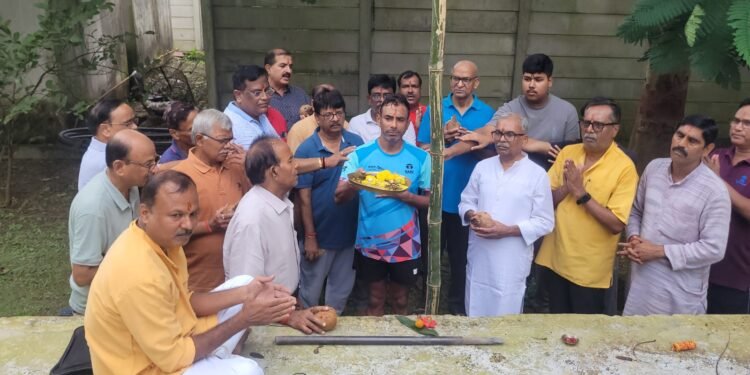 jamshedpur bhumi pujan-टेल्को श्रीनाथ रॉक गार्डन सोसाइटी में दुर्गा पूजा पंडाल निर्माण के लिए हुआ भूमि पूजन, भव्य बनेगा पूजा पंडाल jamshedpur bhumi pujan-टेल्को श्रीनाथ रॉक गार्डन सोसाइटी में दुर्गा पूजा पंडाल निर्माण के लिए हुआ भूमि पूजन, भव्य बनेगा पूजा पंडाल