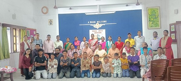 Tata steel foundation sabal initiative : टाटा स्टील फाउंडेशन की सबल पहल ने पश्चिमी सिंहभूम के 12 बधिर विद्यार्थियों के लिए शिक्षा का नया मार्ग किया प्रशस्त, सफलता की कहानियां लिखी गयी Tata steel foundation sabal initiative : टाटा स्टील फाउंडेशन की सबल पहल ने पश्चिमी सिंहभूम के 12 बधिर विद्यार्थियों के लिए शिक्षा का नया मार्ग किया प्रशस्त, सफलता की कहानियां लिखी गयी