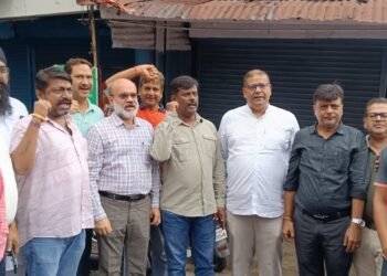 jamshedpur golmuri bazar band- गोलमुरी में लगातार दो दिनों की आपराधिक घटनाओं से व्यापारियों में आक्रोश, सुरक्षा की मांग को लेकर बाजार बंद