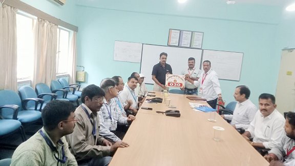 jamshedpur central durga puja committee-पूर्वी सिंहभूम सेंट्रल दुर्गा पूजा समिति की यूसिल प्रबंधन के साथ पहली दौर की बैठक संपन्न, बेहतर प्रबंधन को लेकर सात सूत्री बिन्दुओं पर हुई चर्चा jamshedpur central durga puja committee-पूर्वी सिंहभूम सेंट्रल दुर्गा पूजा समिति की यूसिल प्रबंधन के साथ पहली दौर की बैठक संपन्न, बेहतर प्रबंधन को लेकर सात सूत्री बिन्दुओं पर हुई चर्चा