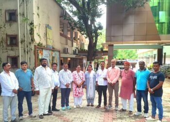Jamshedpur jdu demand : महिला की प्रताड़ना मामले को लेकर जमशेदपुर के जदयू नेताओं का प्रतिनिधिमंडल सिटी एसपी से मिला, पूर्व मंत्री बन्ना गुप्ता के करीबी गोपाल यादव पर लगा आरोप Jamshedpur jdu demand : महिला की प्रताड़ना मामले को लेकर जमशेदपुर के जदयू नेताओं का प्रतिनिधिमंडल सिटी एसपी से मिला, पूर्व मंत्री बन्ना गुप्ता के करीबी गोपाल यादव पर लगा आरोप