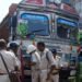Jamshedpur traffic police in action : बर्मामाइंस सुनसुनिया गेट से केबल कंपनी तक बेतरतीब पार्किंग के खिलाफ गोलमुरी ट्रैफिक पुलिस ने चलाया अभियान, कई वाहनों का कटा चालान
