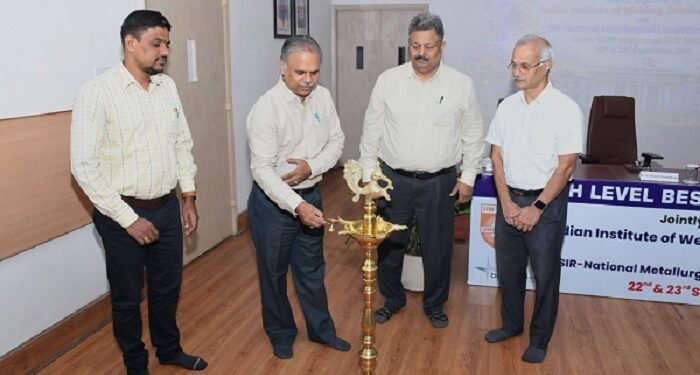 csir nml jamshedpur : सीएसआइआर-एनएमएल जमशेदपुर में राष्ट्रीय कौशल प्रतियोगिता ‘बेस्ट ऑफ द बेस्ट वेल्डर्स–2026’ का शुभारंभ, 33 प्रतिभागियों ने लिया हिस्सा csir nml jamshedpur : सीएसआइआर-एनएमएल जमशेदपुर में राष्ट्रीय कौशल प्रतियोगिता ‘बेस्ट ऑफ द बेस्ट वेल्डर्स–2026’ का शुभारंभ, 33 प्रतिभागियों ने लिया हिस्सा