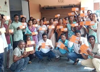 Sahara india Parivar demand : सहारा इंडिया परिवार के जमाकर्ताओं ने उठायी आवाज, 13 करोड़ जमाकर्ताओं के भुगतान को लेकर देशभर में आक्रोश, जमशेदपुर रीजन के 20 लाख से अधिक जमाकर्ता भी प्रभावित Sahara india Parivar demand : सहारा इंडिया परिवार के जमाकर्ताओं ने उठायी आवाज, 13 करोड़ जमाकर्ताओं के भुगतान को लेकर देशभर में आक्रोश, जमशेदपुर रीजन के 20 लाख से अधिक जमाकर्ता भी प्रभावित