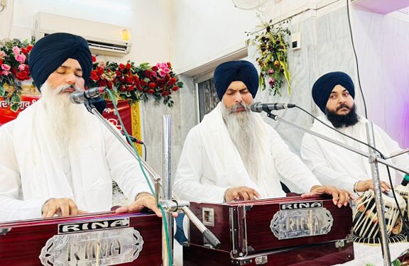 jamshedpur sikh samaj-“धन धन रामदास गुर जिन सिरिआ तिने सवारिआ, ”गुरबाणी शबद से तीन दिवसीय गुरमत समागम का जुगसलाई स्टेशन रोड गुरुद्वारा में श्रद्धापूर्वक समापन