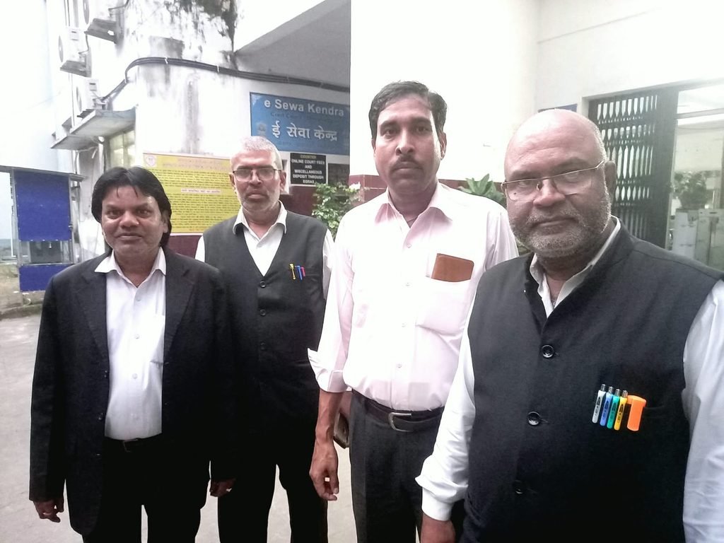 jamshedpur court : बिरसानगर मारपीट मामला : 8 साल बाद कोर्ट से बरी हुए द्वारिका सिंह, सभी आरोपों से मुक्त jamshedpur court : बिरसानगर मारपीट मामला : 8 साल बाद कोर्ट से बरी हुए द्वारिका सिंह, सभी आरोपों से मुक्त