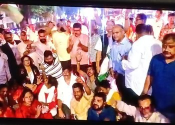 jamshedpur congress against bjp : कांग्रेस ने प्रधानमंत्री नरेंद्र मोदी का फूंका पुतला, भाजपा पर साधा निशाना jamshedpur congress against bjp : कांग्रेस ने प्रधानमंत्री नरेंद्र मोदी का फूंका पुतला, भाजपा पर साधा निशाना