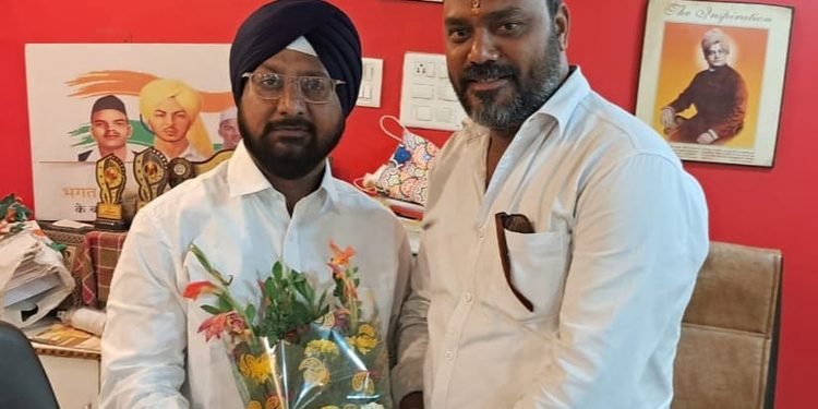 Jamshedpur Congress : पूर्वी सिंहभूम जिला कांग्रेस कमेटी के शहरी अध्यक्ष परविंदर सिंह की नियुक्ति पर महामंत्री अमित श्रीवास्तव ने जताई खुशी, प्रदेश नेतृत्व के प्रति जताया आभार